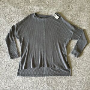 NWT - American Eagle - Oversized Sweater - Medium